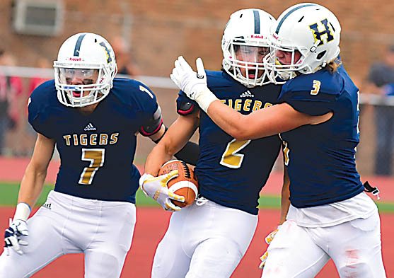 Golden Tigers hang on, beat Central
